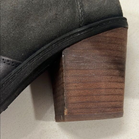 PIKOLINOS Gray Ankle Booties with Vintage Leather and Embroidered Design - Picture 12 of 12